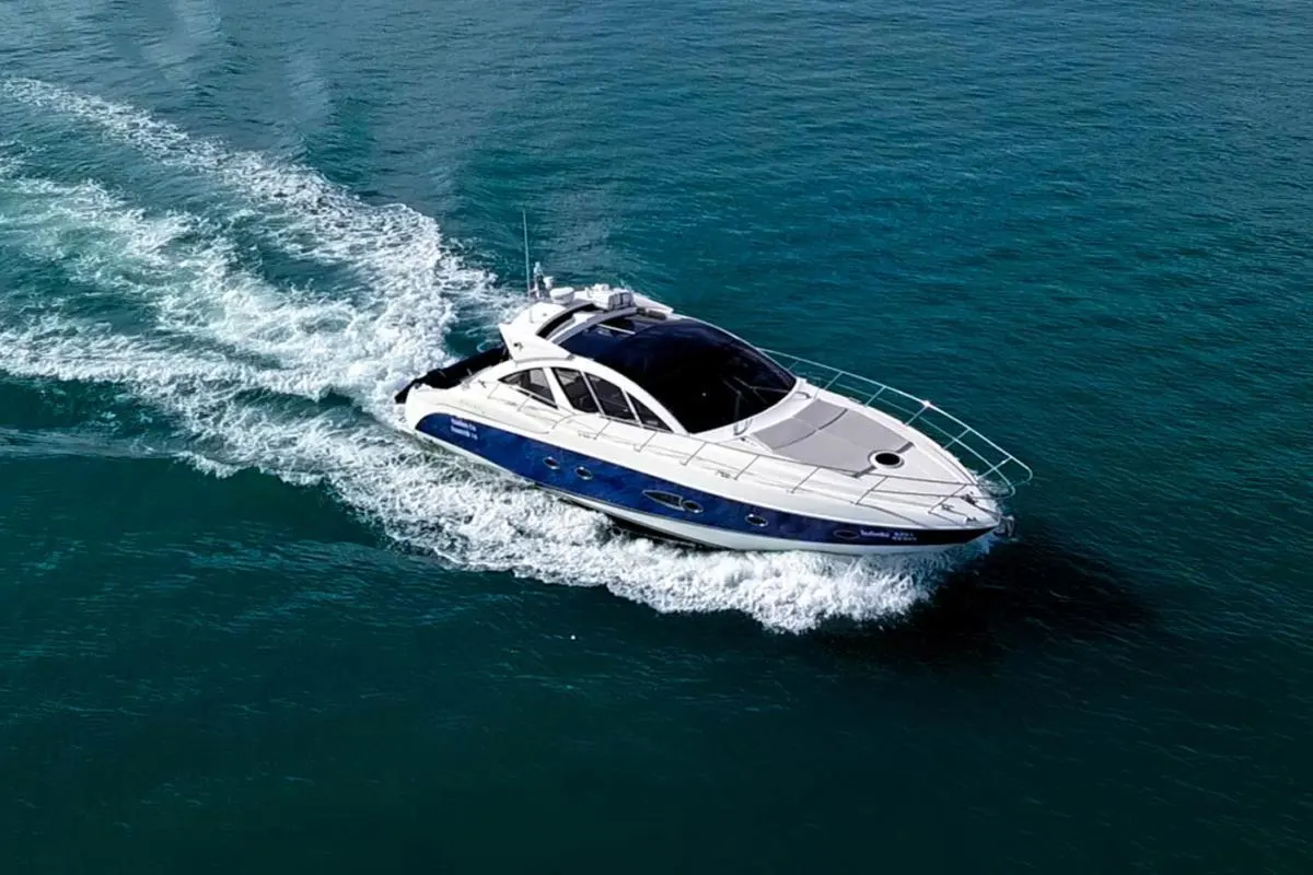 Azimut 50ft — photo 3 of 8