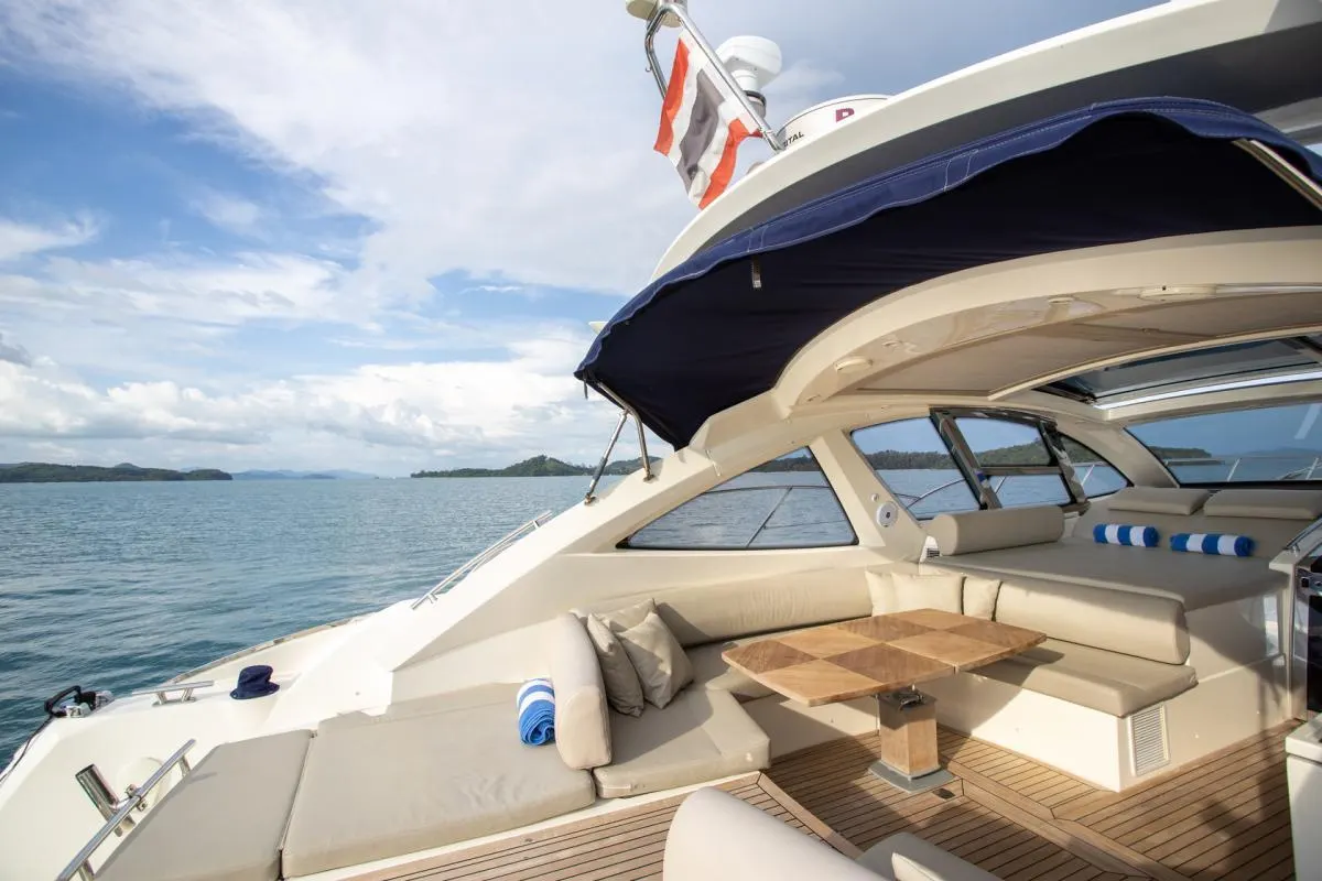 Azimut 50ft — photo 7 of 8