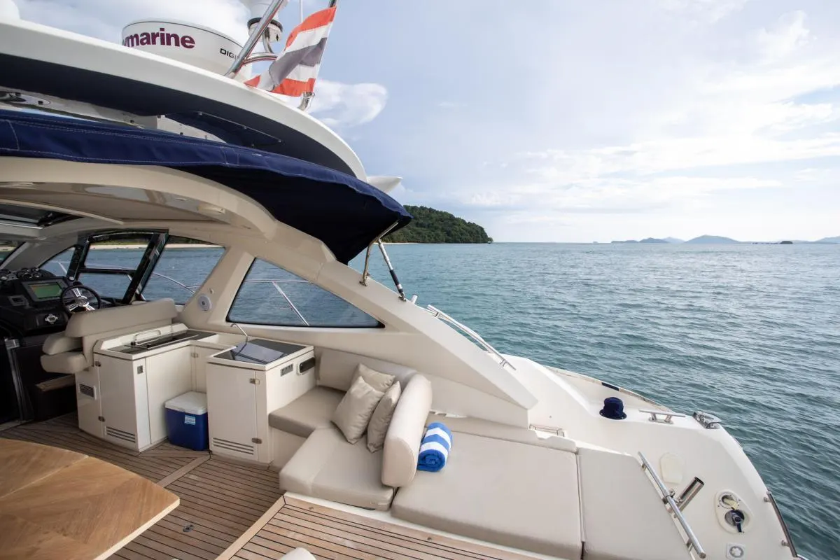 Azimut 50ft — photo 8 of 8