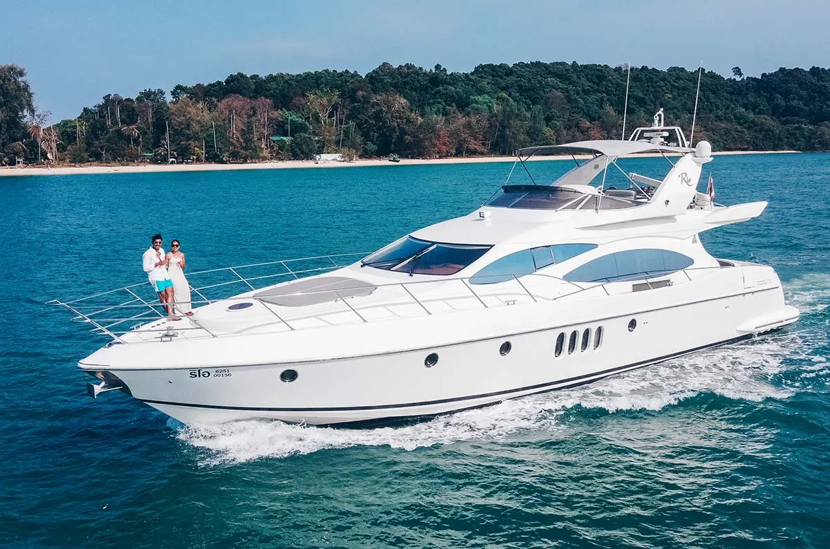 Azimut 68ft — photo 2 of 8