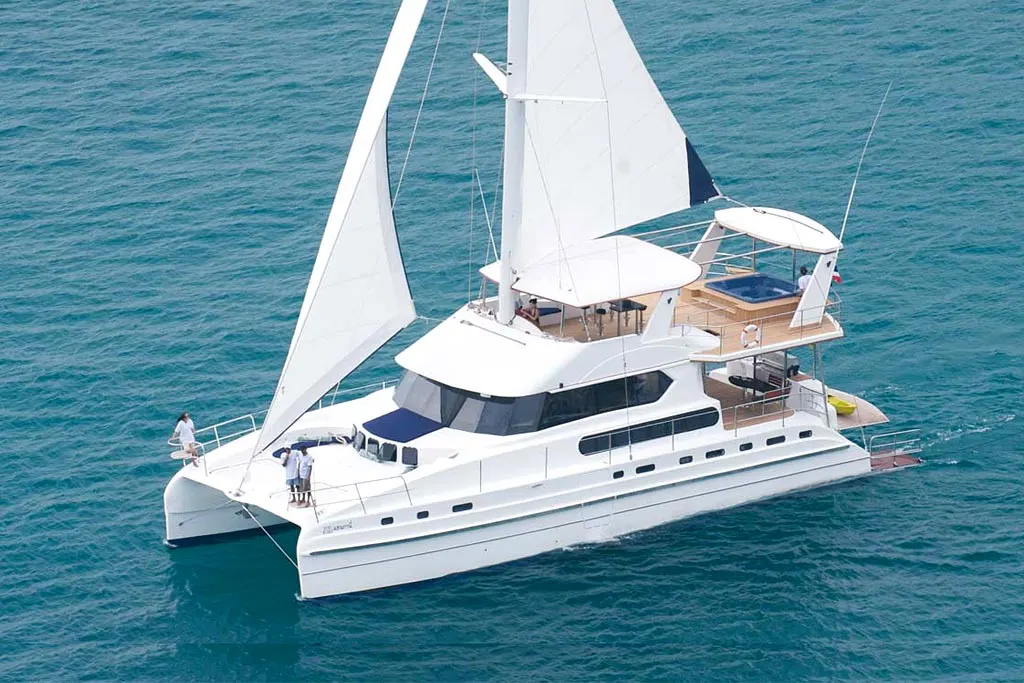 Catamaran 70ft — Power Catamaran yacht charter, main view