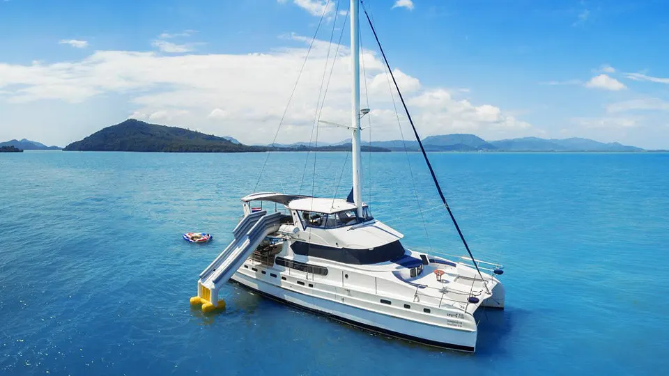 Catamaran 70ft — photo 2 of 8