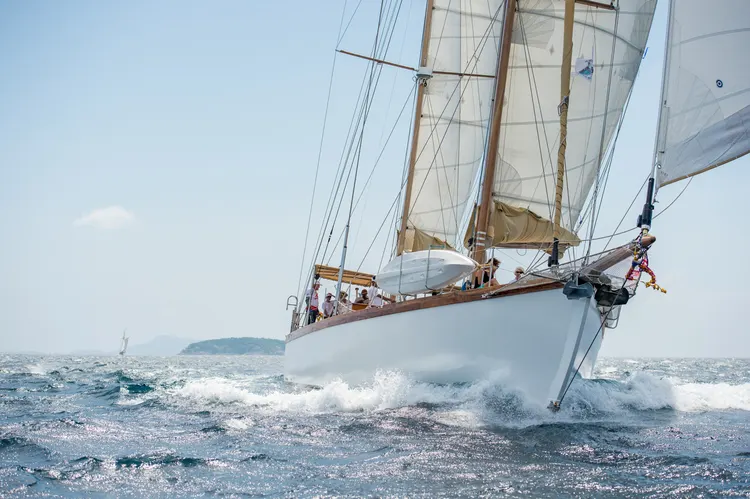 Ketch 95ft — photo 4 of 8