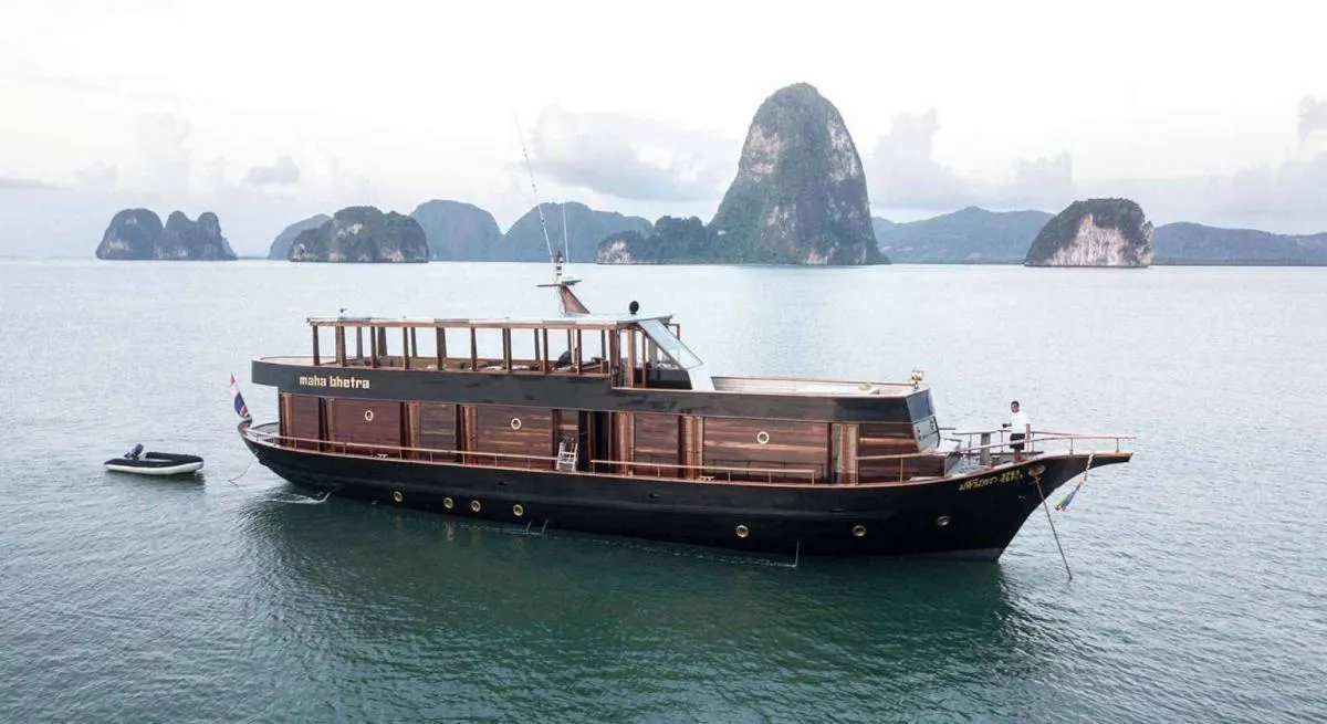 Maha Bhetra 90ft — Maha Bhetra yacht charter, main view