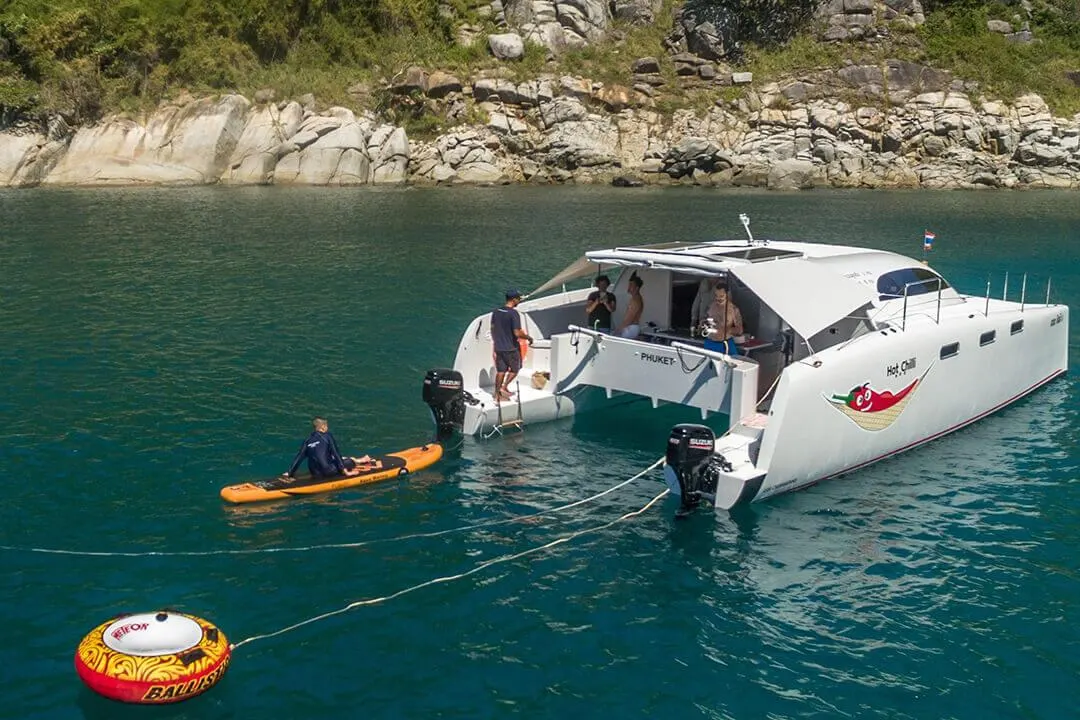 Power Catamaran 36ft — photo 3 of 8