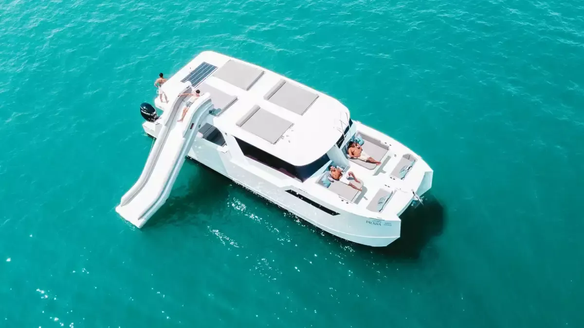 50ft Power Catamaran — photo 8 of 8