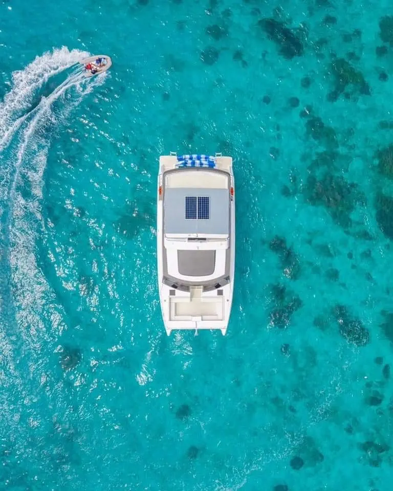 Power Catamaran 53ft — photo 5 of 8