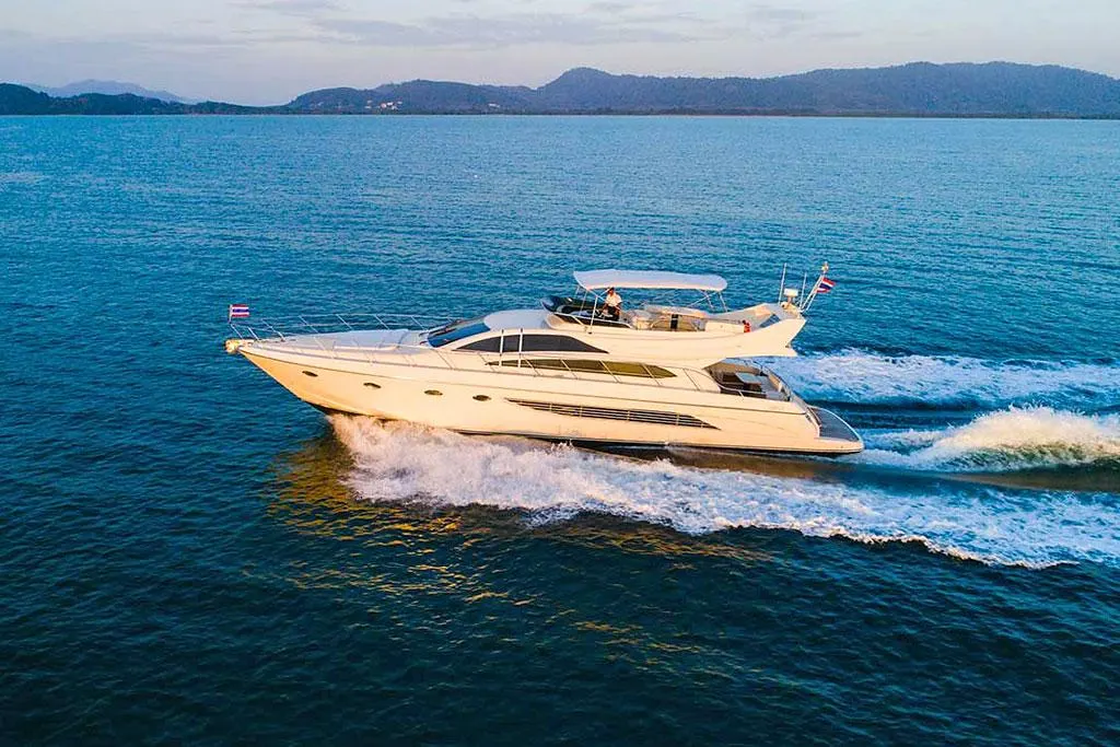 Riva 70ft — photo 2 of 8