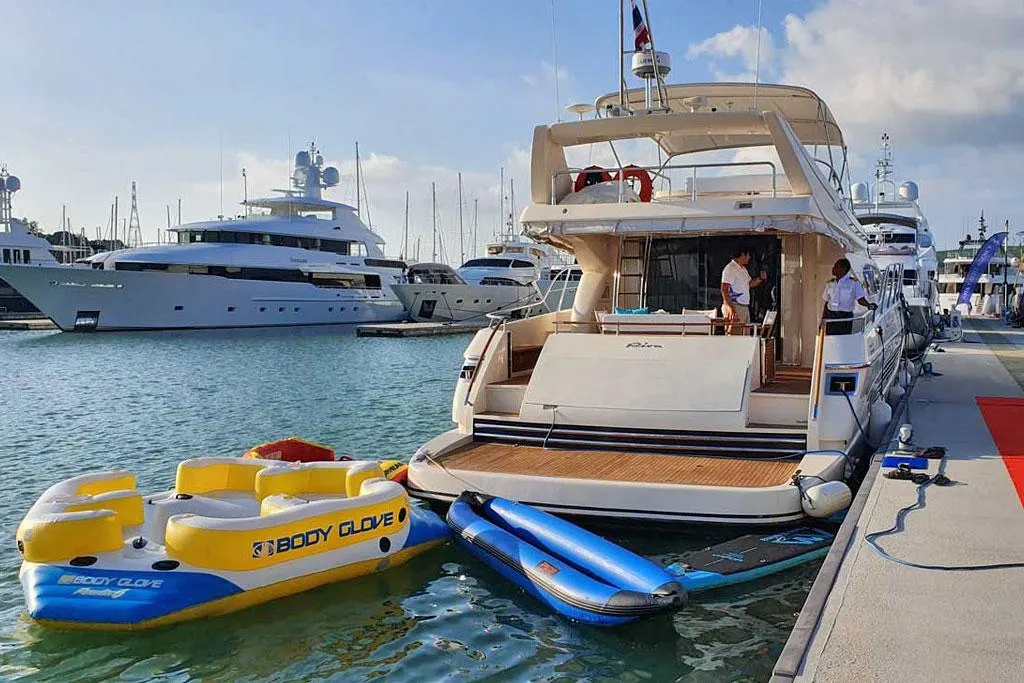 Riva 70ft — photo 5 of 8