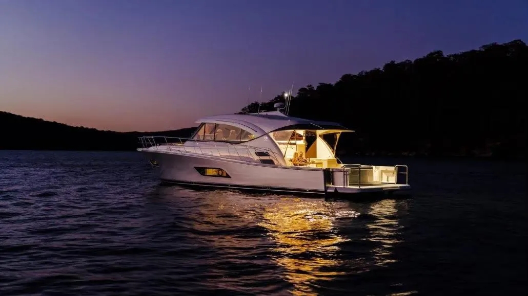 Riviera 58ft — photo 2 of 8
