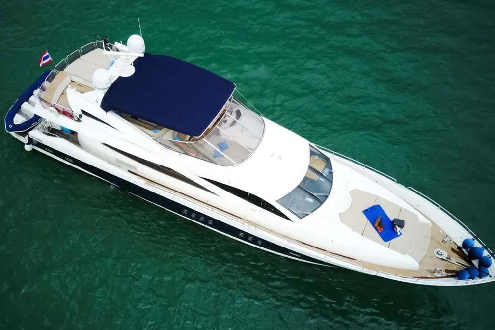 Sunseeker 90ft — Sunseeker Yacht yacht charter, main view